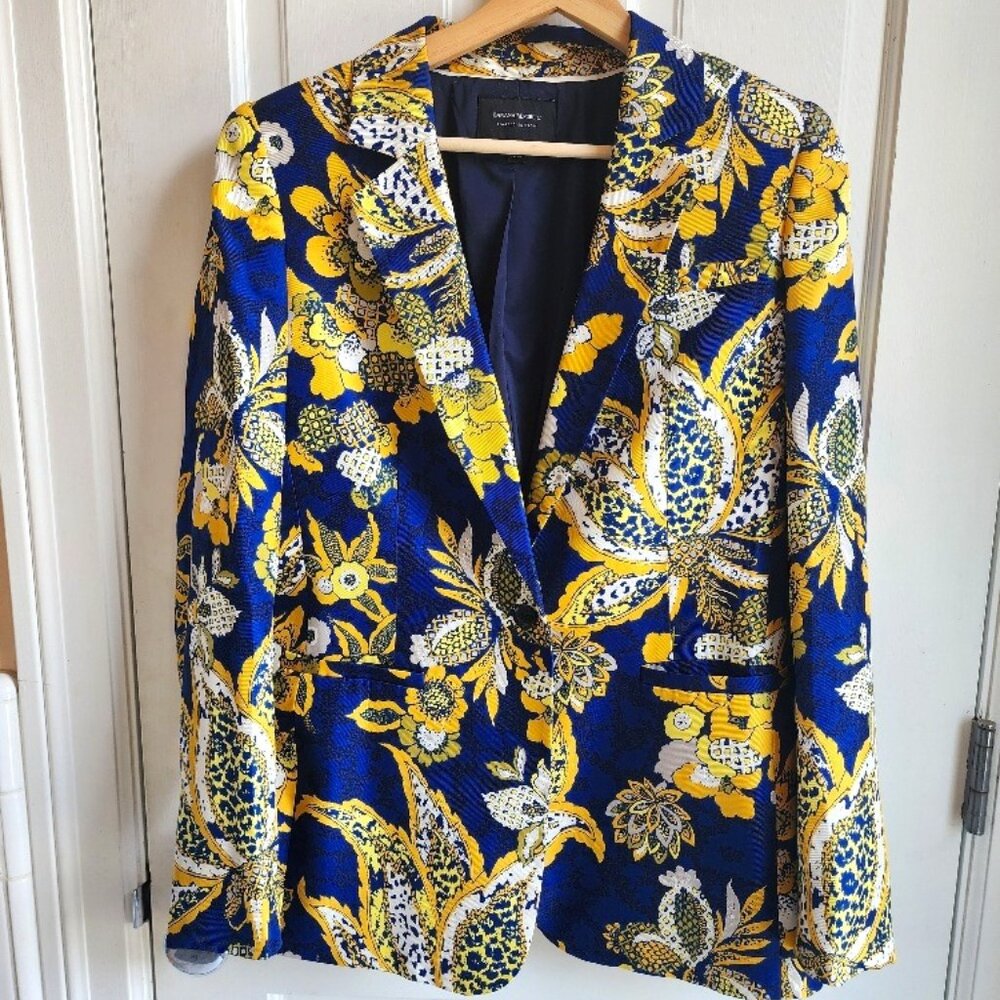 Chic Banana Republic Women’s Limited Edition Blaker Blazer, Size 8 Blue Floral